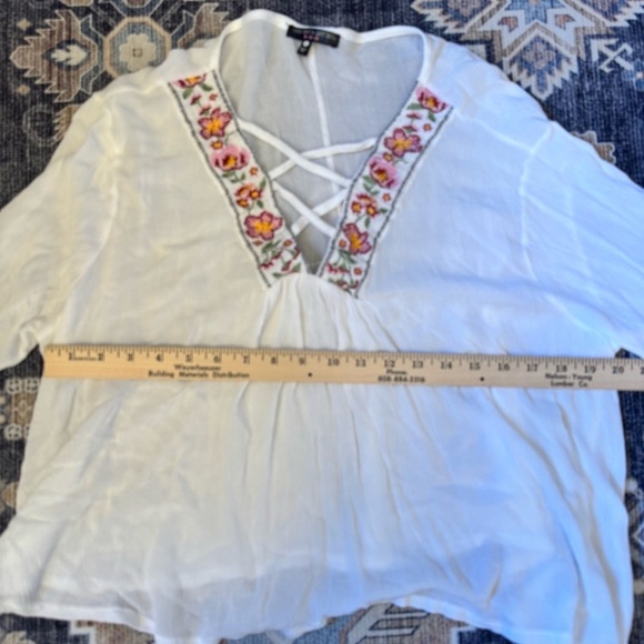 Love Peace Lazy Days Women’s White Long Sleeve Sheer Embroidered Blouse Size L - Picture 8 of 11